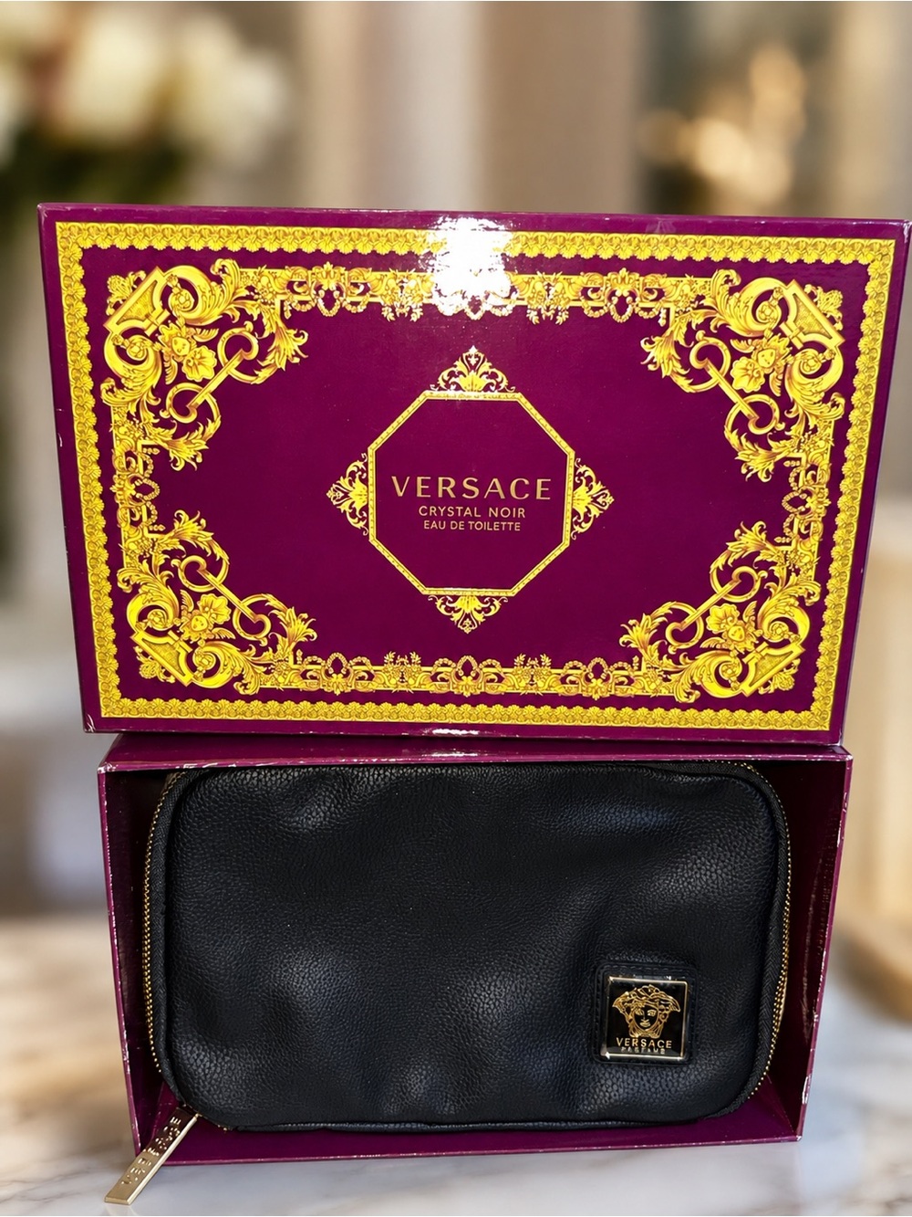 Versace Noir Parfumes bag in box